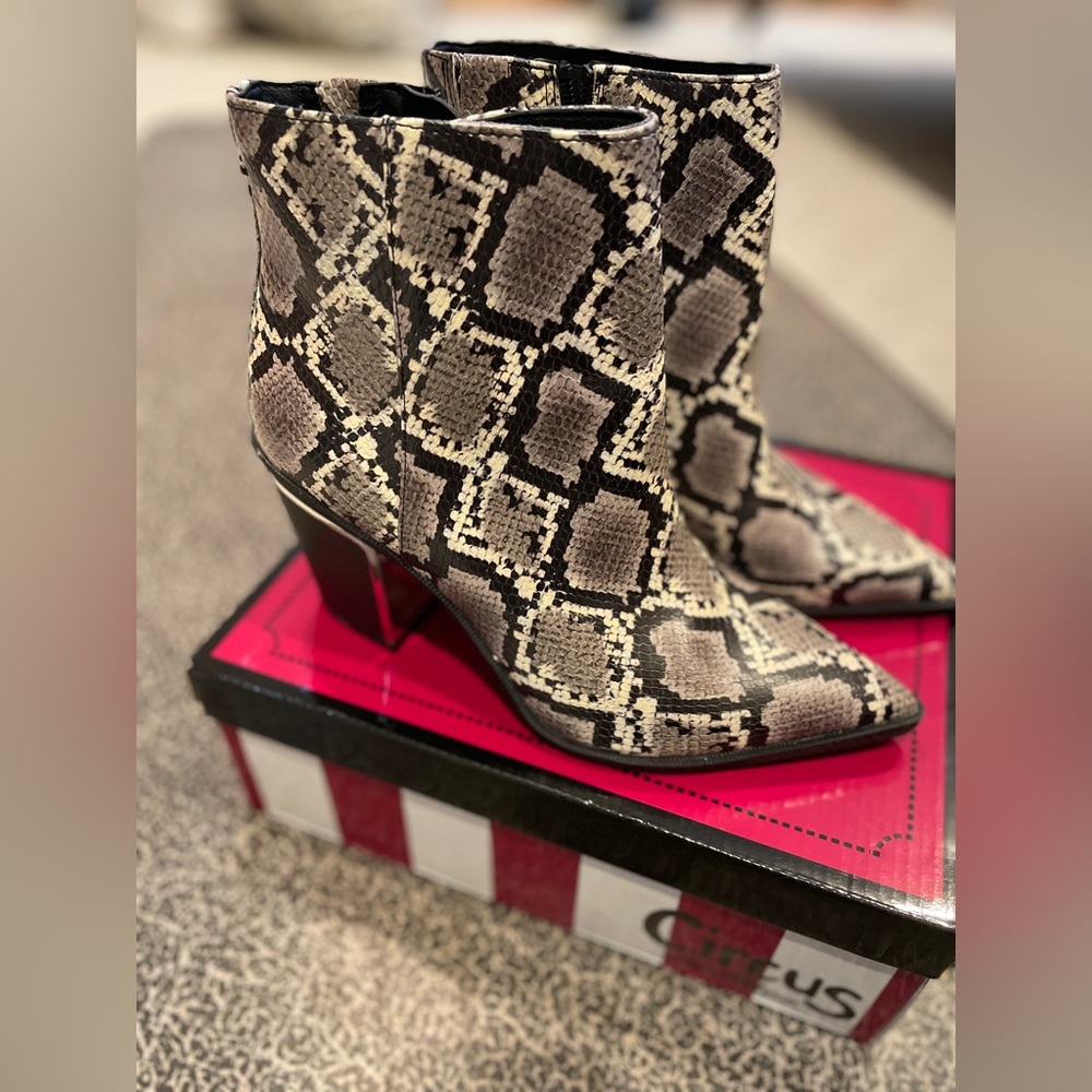 Circus by Sam Edelman Boots